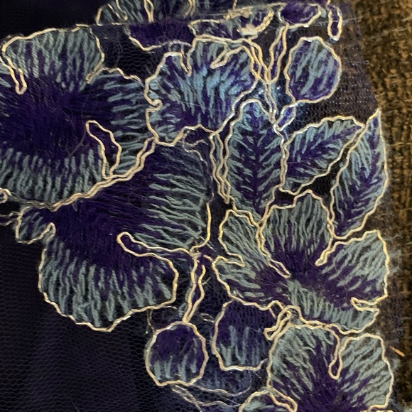 TADASHI SHOJI EMBROIDERED FLORAL GOWN SIZE L SIZE 12 - Picture 10 of 13